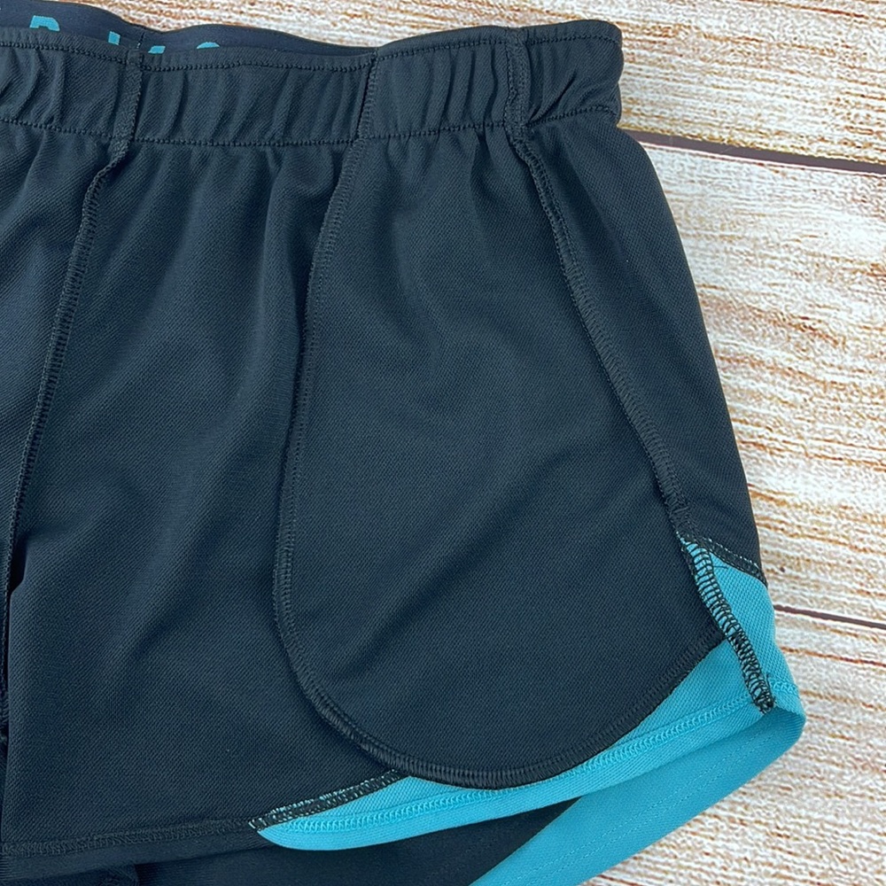 Under Armour Play Up Shorts - Picture 7 of 7